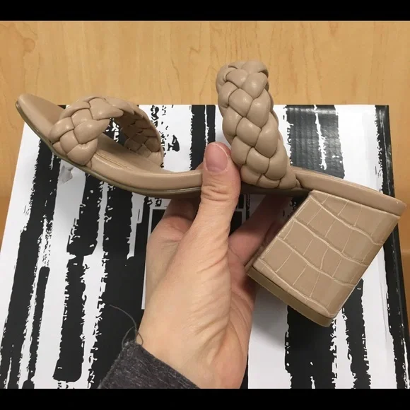 👡Dolce Vita Nude Heel Sandals 👡 - Picture 5 of 9